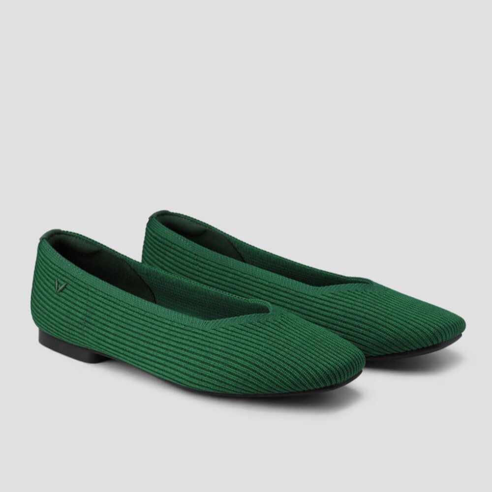 Vivaia Margot 2.0 Square-Toe V-Cut Flats